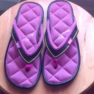 Nike flip flops